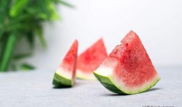 梦见吃半个脆瓜,半瓜解梦之旅