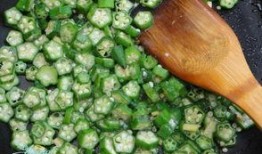 魅力天使吃瓜,魅力天使的瓜田奇遇记