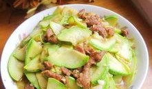 黄小瓜可以炒着吃,家常炒菜中的清新之选