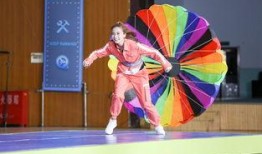 安崎吃瓜奔跑吧,揭秘明星幕后趣事