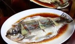 吃白鱼瓜的视频,白鱼瓜美味制作过程大揭秘