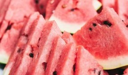 大饼哥吃沙漠瓜