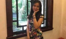 主播吃果瓜,趣味横生瞬间引爆网络